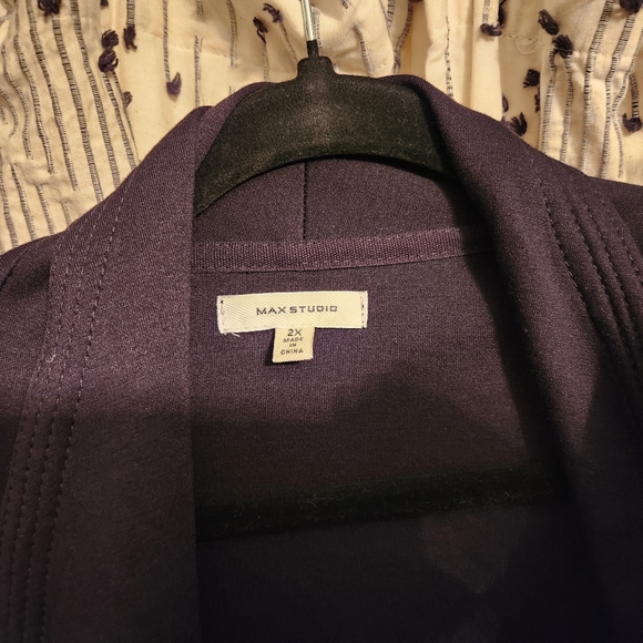 2X Max Studio Flowy Black Blazer - Picture 2 of 2